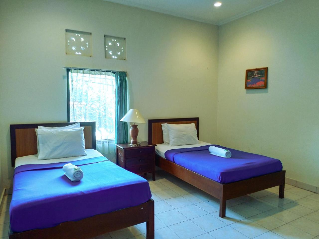 Catur Adi Putra Hotel Denpasar  Room photo