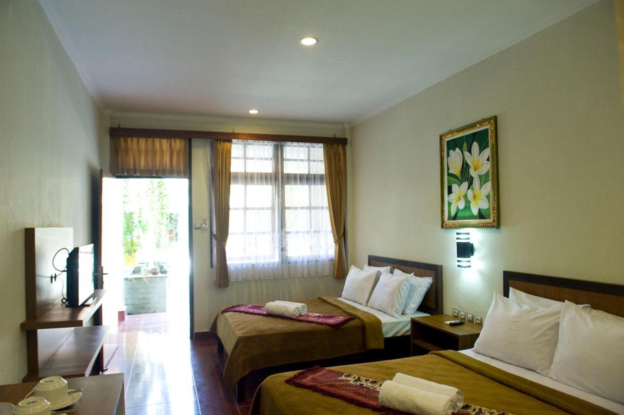 Catur Adi Putra Hotel Denpasar  Room photo